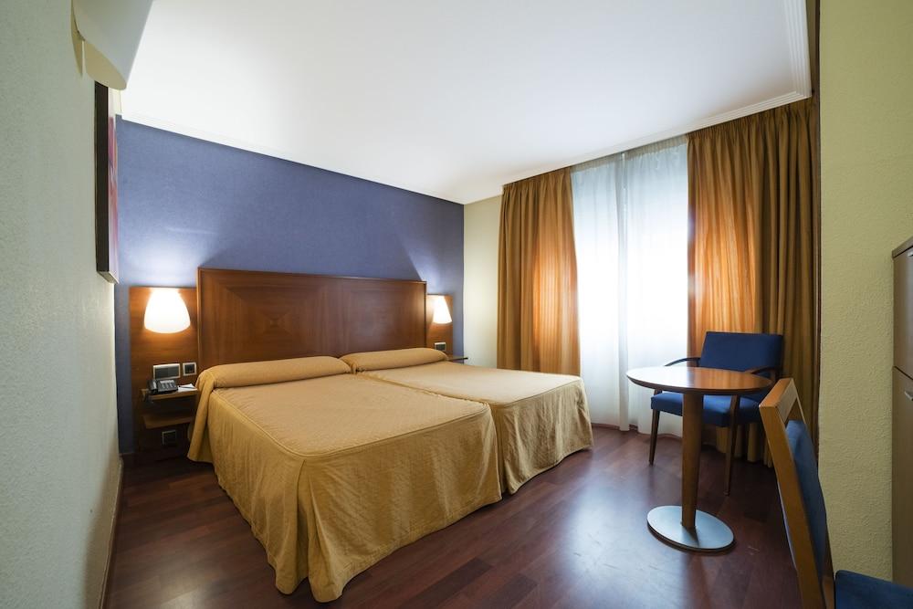 Hotel Torreluz Centro