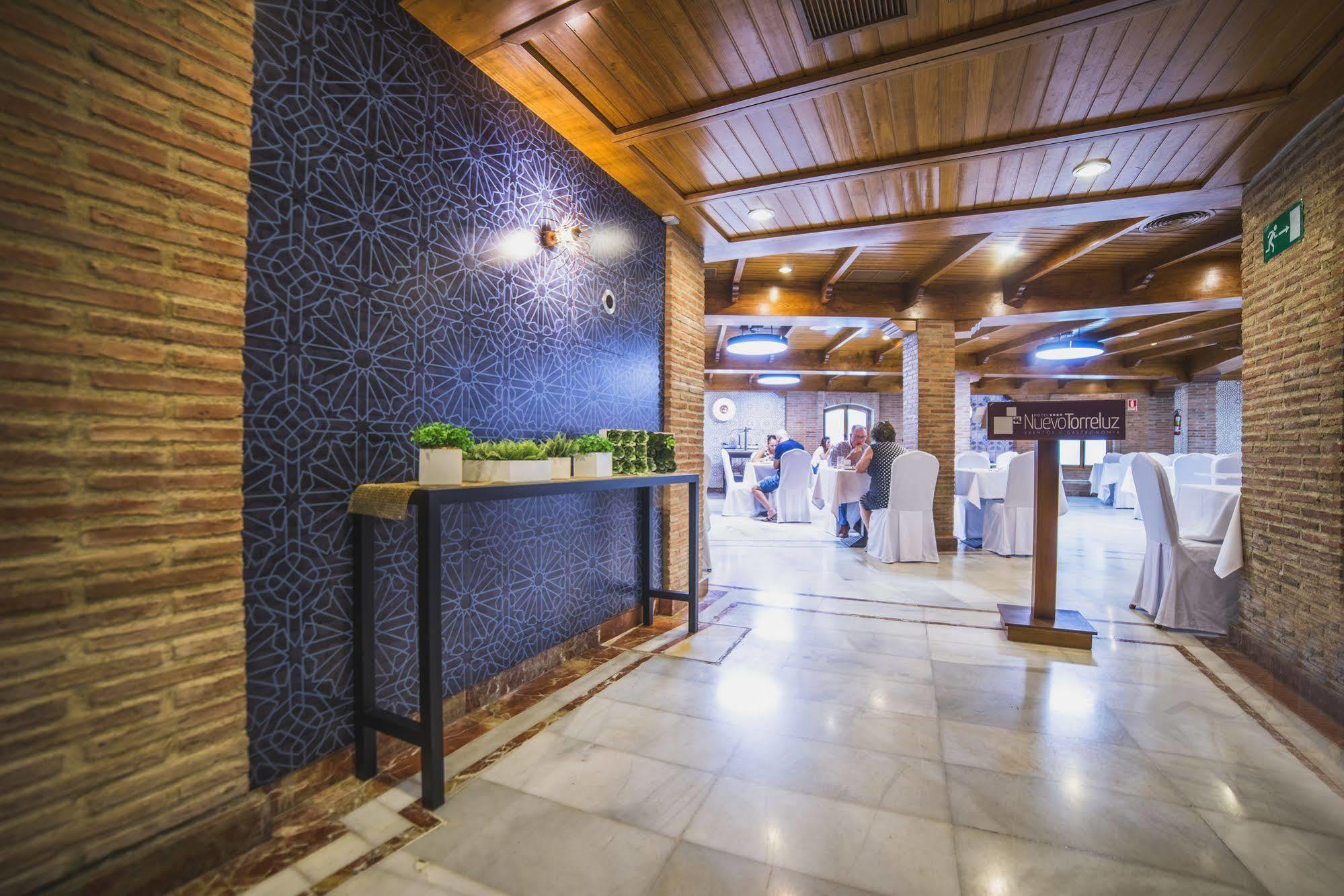 Hotel Torreluz Centro 3*